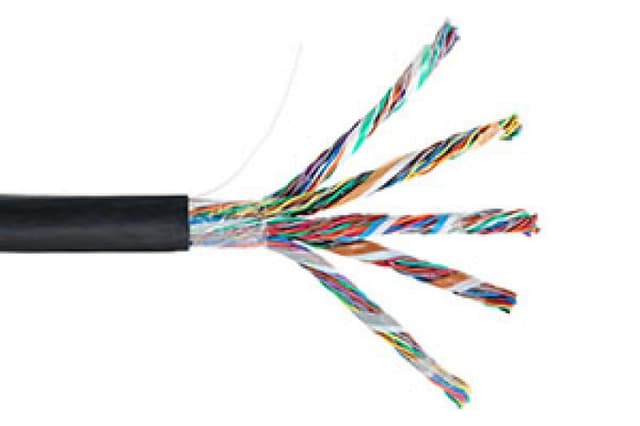 Кабели EC-UU050-5-PE-BK-3 Кабели EC-UU050-5-PE-BK-3